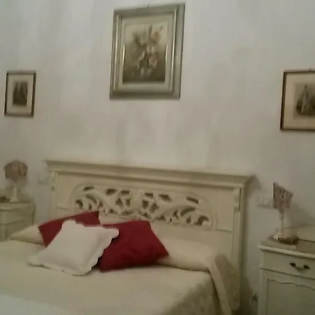 Carla Bed & Breakfast Pisa